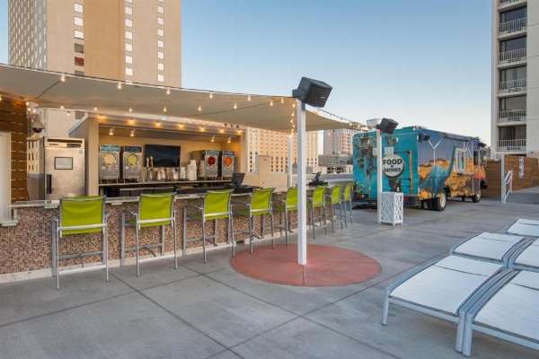 Plaza Hotel & Casino image 14